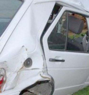 Accident rutier grav pe DN2A: un şofer beat a distrus două maşini şi a băgat şase persoane în spital